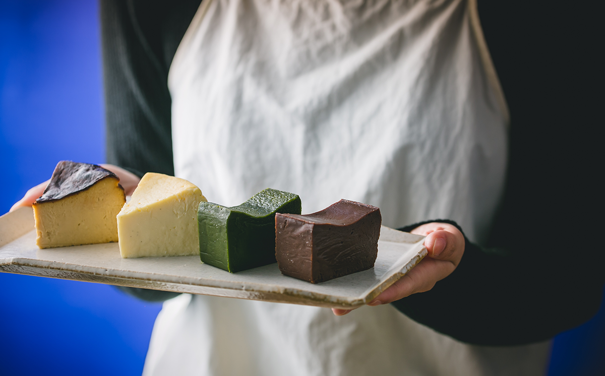 アマイオトのチーズケーキ 食べ比べセット（ホワイト生チーズケーキ、ブラウンバスクチーズケーキ）【 チーズケーキ チーズ ケーキ 生クリーム 生チーズケーキ スイーツ ギフト 贈答 ギフト バレンタイン ホワイトデー プレゼント お歳暮 お中元 ご褒美 デザート お取り寄せ 茨城県 つくば市 】