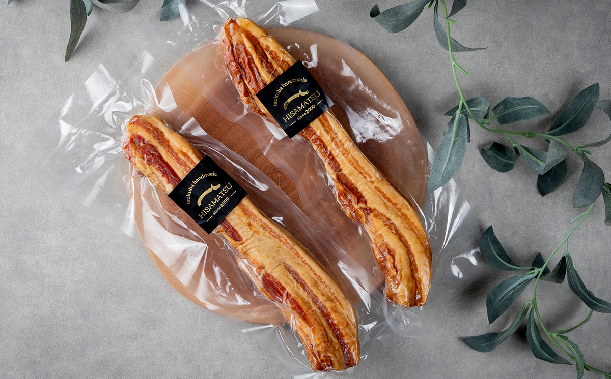 つくばで育てた豚の吊るしベーコン ２個セット【 豚肉 おつまみ 肉 加工品 ハム 茨城県 つくば市 冷蔵 セット ポーク 手作り 】