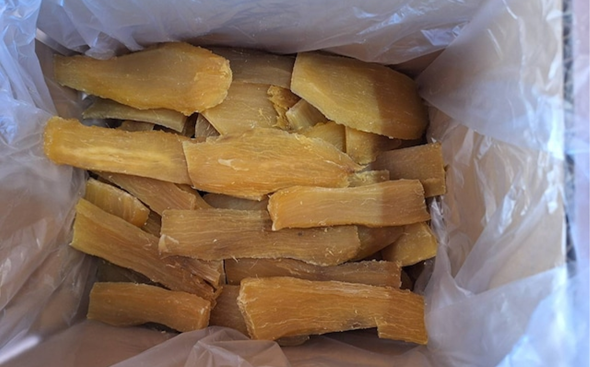 【先行予約】たっぷり2kg！昔ながらの干しいも（訳あり品）【 大容量 2kg 15000 無添加 無着色 砂糖不使用 紅はるか ほしいも 干しいも 干し芋 さつまいも サツマイモ おやつ スイーツ 甘味 デザート 訳あり 茨城県 つくば市 】