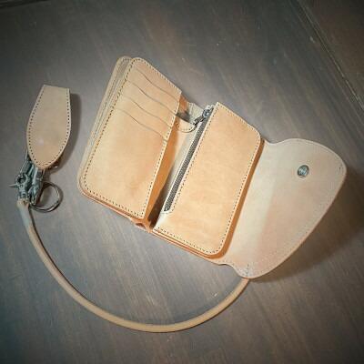 ラフテール【デュラブル　 ミドルウォレット　C-type】NA　　CW-SHE-DU-NA-C-M【1582991】