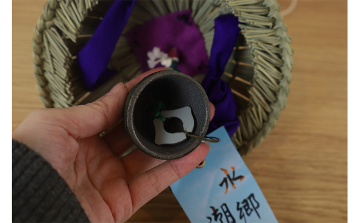 ãããç¬ é¢šéŽ çŽ« 1å æäœã ä¹å·çæ¬ç£ãèäœ¿çš åéšéé£éåé¢šéŽ äŒçµ±å·¥èžå æ¶Œãããªé³è² ã€ã³ããªã¢ 颚æ
ããå颚é貚 è·äººæäœæ¥ èšåç æœ®æ¥åž (A24-003)