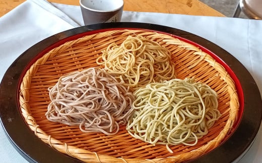 3è² å³æ¯ã¹ãã°å100gÃ10人åïŒå·åçïŒïŒè¥èãããã4人åã»ééŒãããã3人åã»ç°èãããã3人åïŒ | ãã° 10人å 10é£ ã»ãã 麺 éººé¡ èŸæ± å·å èšåç å®è°·åž