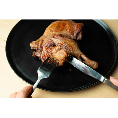 志筑鴨の骨付きモモ肉のコンフィ　500gパック　(2〜4本)【配送不可地域：離島】【1448787】