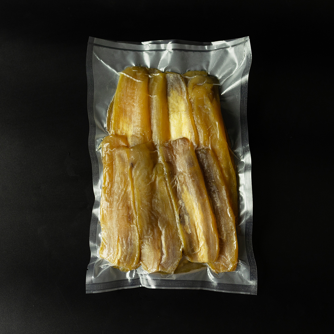 【 訳あり 】 干し芋 紅はるか ( シロタ ) ( 800g真空パック ) 【簡易包装・ご自宅用】  干し芋 乾燥芋 いも 食物繊維ほし芋 ほしいも 和菓子 和スイーツ 常温 常温保存 茨城県産 マタニティフード ダイエット [BK39-NT]