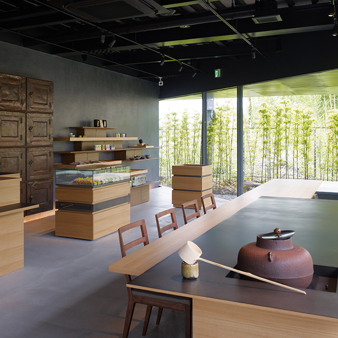 ミシュラン星付きのプロが愛用する 丸山海苔店 【こんとび（半切80枚 寿司屋専用缶入）】 のり 寿司 海苔 寿司職人 こんとび 手巻すし 家庭用 高級 プレミアム ミシュラン 三ツ星 プロ 丸山海苔 美味しい おいしい おにぎり ごはん [AV07-NT]