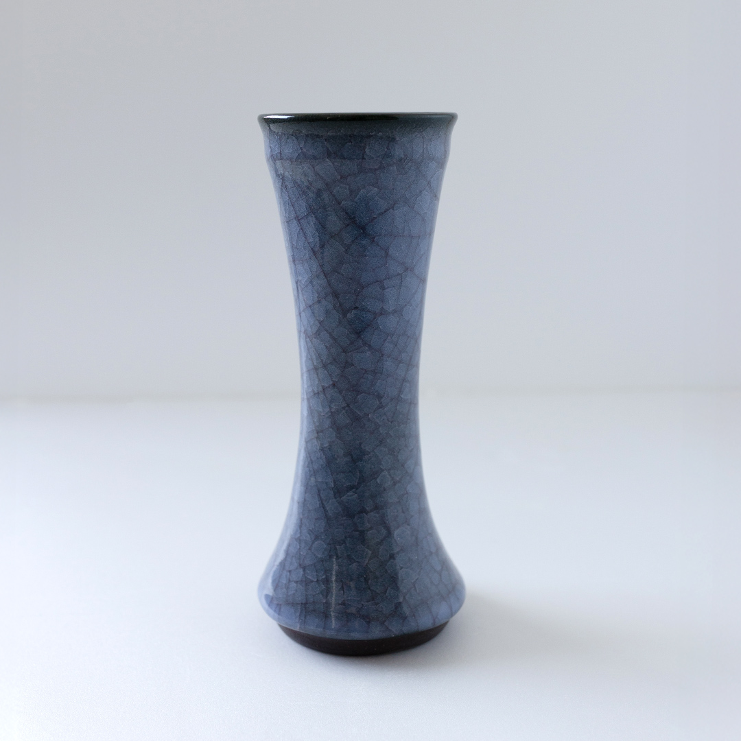 【氷裂貫入青瓷】花器 （小野寺裕司 作） 径7.3cm×高さ21cm | 花 花瓶 陶器 陶芸 インテリア  [EW32-NT]