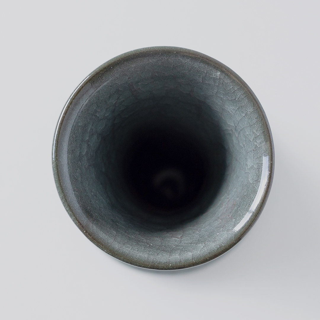 【氷裂貫入青瓷】花器 （小野寺裕司 作） 径7.6cm×高さ19.8cm | 花 花瓶 陶器 陶芸 インテリア [EW35-NT]