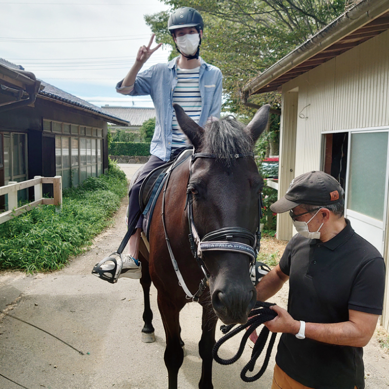 43-01 ヒポトピア １回騎乗券【乗馬 ホースセラピー 馬 ふれあい レッスン 阿見町 茨城県】