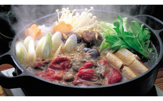 Z-5a 黒毛和牛【常陸牛】すき焼き用　約1kg（モモ又は肩）(茨城県共通返礼品)