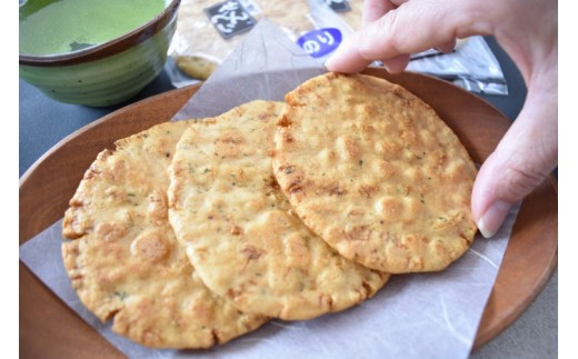 M-4b なつかしいおいしさ【のりせんべい】32枚入り