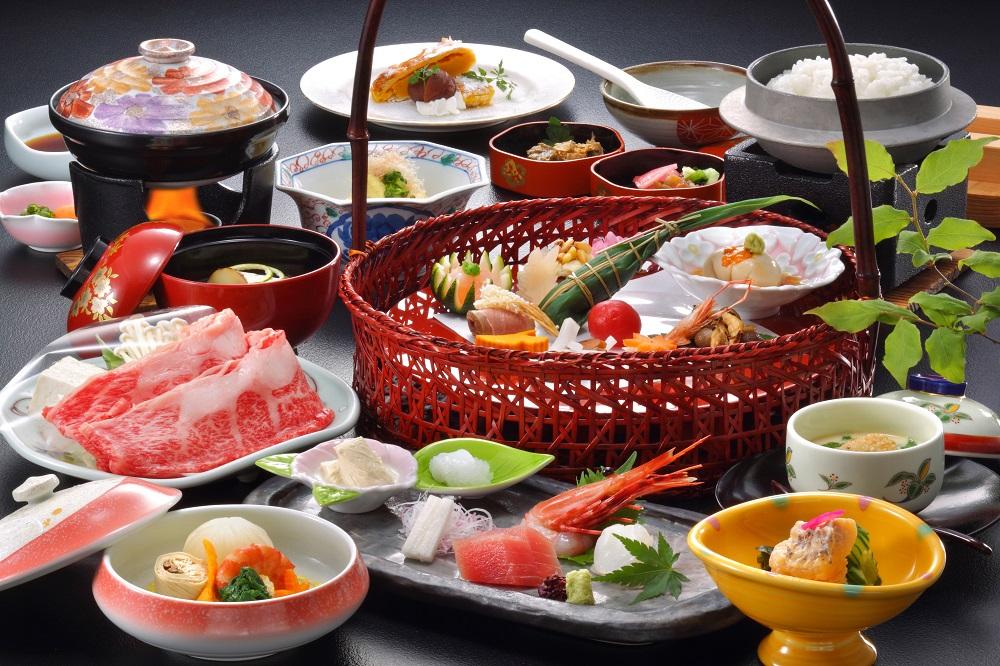 【鬼怒川グランドホテル夢の季】平休日1泊2食付 ペア宿泊券《和室》