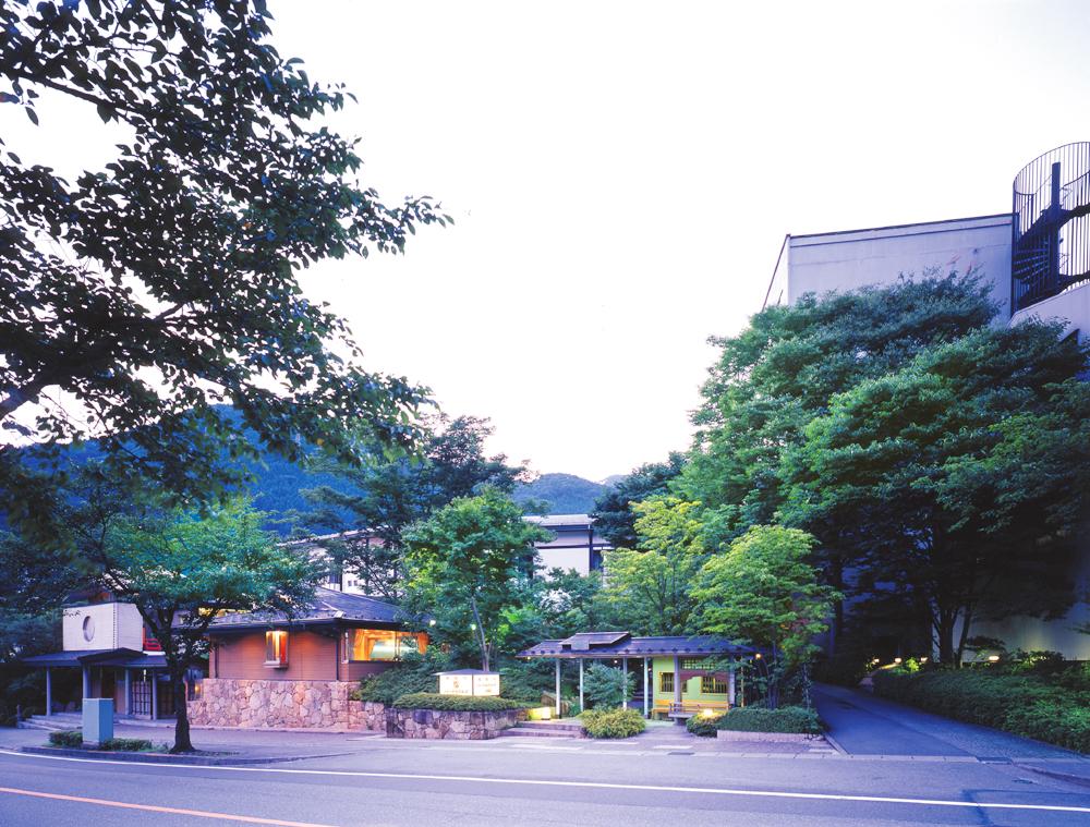 鬼怒川パークホテルズ 宿泊クーポン（3,000円分）| 宿泊券 旅館 ホテル 温泉 旅行 観光 クーポン 世界遺産 日光