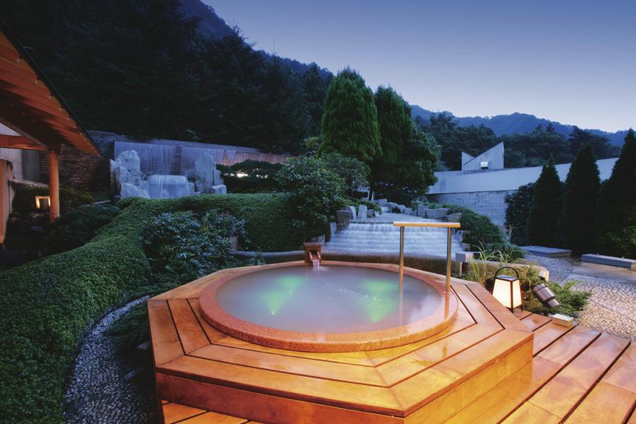 【鬼怒川グランドホテル夢の季】平休日1泊2食付 ペア宿泊券《和室》