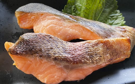 【定期便12回】産地直送栃木県のブランド魚「プレミアムヤシオマス」の切身セット 味噌漬、塩麹漬、刺身(生食用)| 国産 産地直送  [ 冷凍便 ] | 魚 ます 養殖 産地直送 栃木県 (毎月お届け）