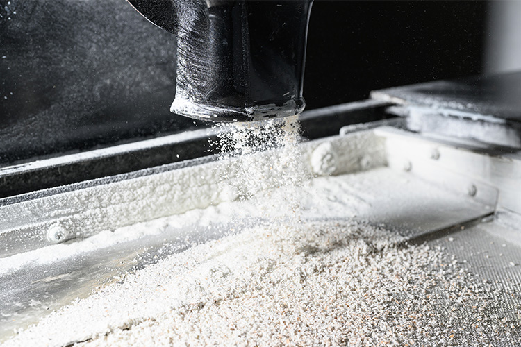 風味豊か、氏家うどん（細めん130g×3袋入り）×6パック　計2340g＋麺スープ400ml×2本セット うどん 麺 お土産 グルメ ※着日指定不可