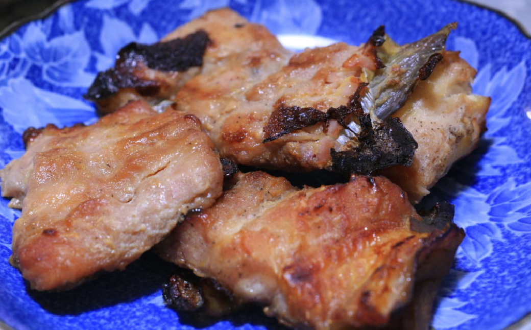 天然なまず(切り身) 那珂川産 200g〜299g 真空冷凍 | 天然 鯰 ナマズ 鮮魚 新鮮 北関東 清流 天ぷら から揚げ 味噌漬け焼き アヒージョ Riverline 栃木県 茂木町