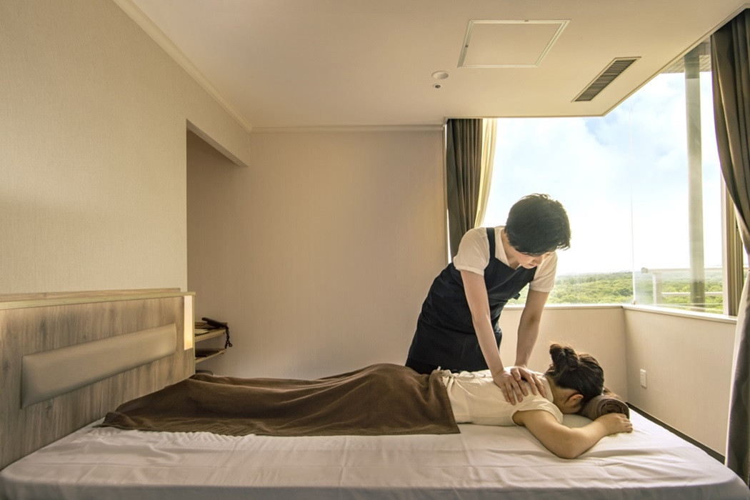 ホテルエピナール那須 1泊2食付 ペア宿泊券 ｜ 温泉 露天風呂 宿泊 旅行 チケット 宿泊券 旅行券 利用券 宿泊ギフト券 リゾートホテル 観光 国内旅行 那須 栃木県 那須町 ホテル エピナール エピナール那須 〔I-10〕