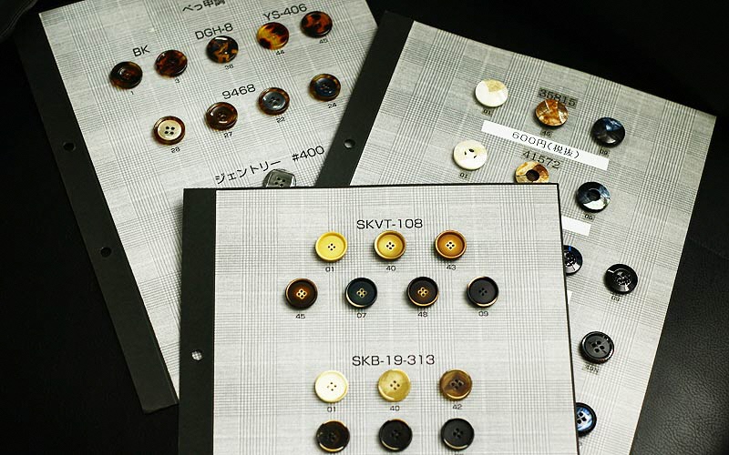 オーダースーツ 老舗テーラーが仕立てるオーダースーツお仕立て券 100,000円（5年間有効） | 仕立券 チケット オーダースーツ オーダーメイド オーダー シャツ ワイシャツ 高級 スーツ 国産生地 ビジネス 日本製 ギフト 記念 父の日 フランス イタリア 日本製 紳士服 ビジネス 補助券 高級スーツ テーラーメイド カスタムスーツ 群馬県 前橋市