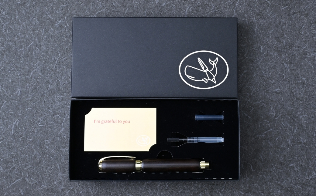 木製万年筆（黒檀・磁石式キャップ）｜万年筆 高級感 フィット感 書き味 書きやすい 質感 木 ペン 誕生日 プレゼント ギフト 文房具 デザイン おしゃれ 記念品 送別 お祝い 記念日 プレゼント 群馬県 前橋市