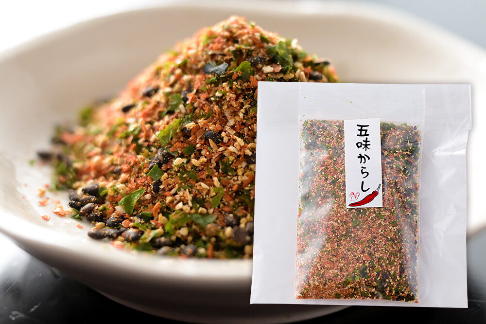 手作り味噌5種とみかん香る五味からしセット【菓子工房 ミセス・マサコ】 [味噌 国産 長期保存 素朴 みそ ミソ ふきのとう 生姜 辛子 にんにく ゆず ご飯のお供や野菜と一緒に お取り寄せ からし 辛子 カラシ みかんの皮 一味 青のり 黒ごま 山椒 お餅 磯辺焼き 醤油]