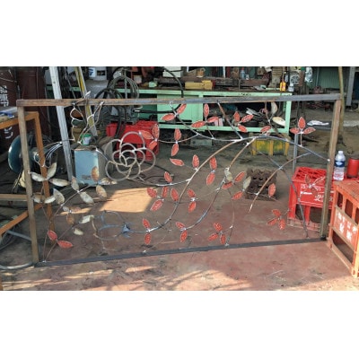 オーダーメイド  窓の格子 後付け【鉄の造形作品】【配送不可地域：離島】【1391130】