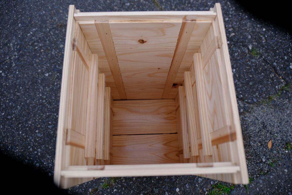 森の中で作った燻製機