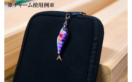 木製ルアー風 アクセサリー　1個（カラー：ブルーギル　金具：キーホルダー）
