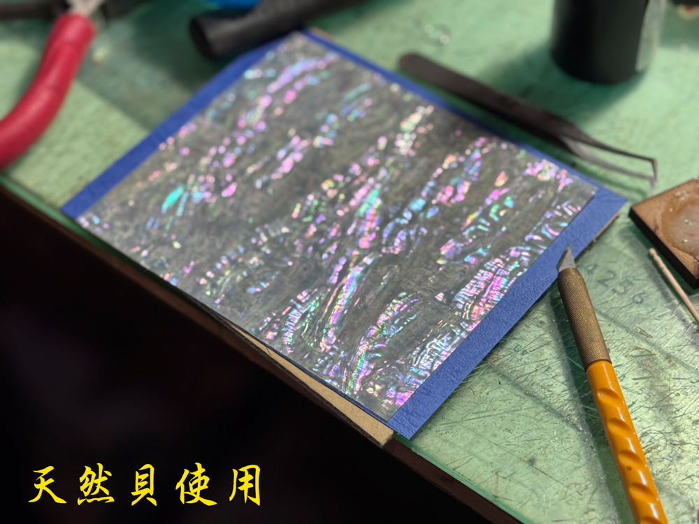 黒檀の腕時計｜新月角型【文字盤：金属】