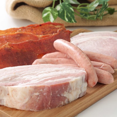 手作りハム(お試しセット)〜安心真心お届け便〜 ロースハム・ソーセージ・ベーコン・ジャーキーなど4種【配送不可地域：離島】【1635658】