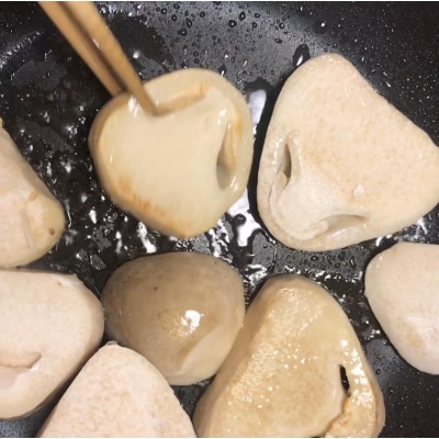 貴重な国産ふくろ茸　袋茸　フクロタケ【冷凍真空パック】丸いもの8パック【配送不可地域：離島】【1247913】