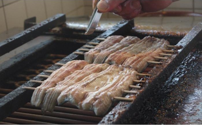 国産厳選鰻　明治初期創業「小堀」の特上蒲焼（4尾セット）