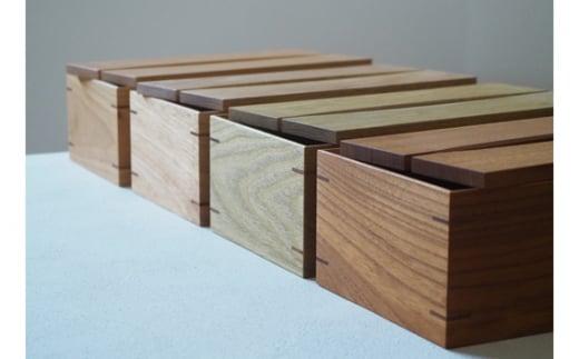 木のティッシュケース ／ 国産広葉樹 落としぶた式【UMEBACHI FURNITURE】
