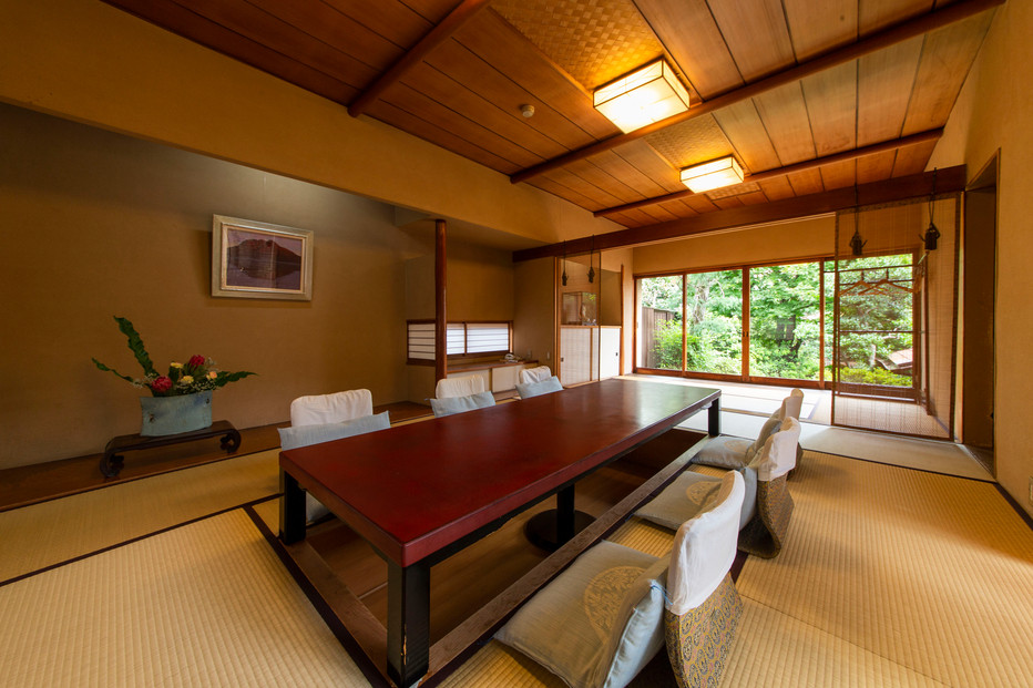 å·è¶å¹žããããé£äºåžã20000ååã