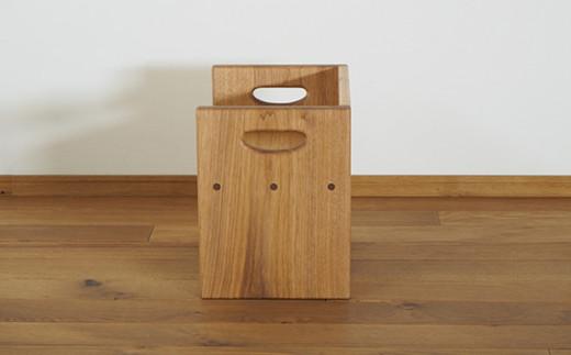 クルミ材の箱イス 子供イス ／ 木製 テーブル 踏み台 ままごと【UMEBACHI FURNITURE】