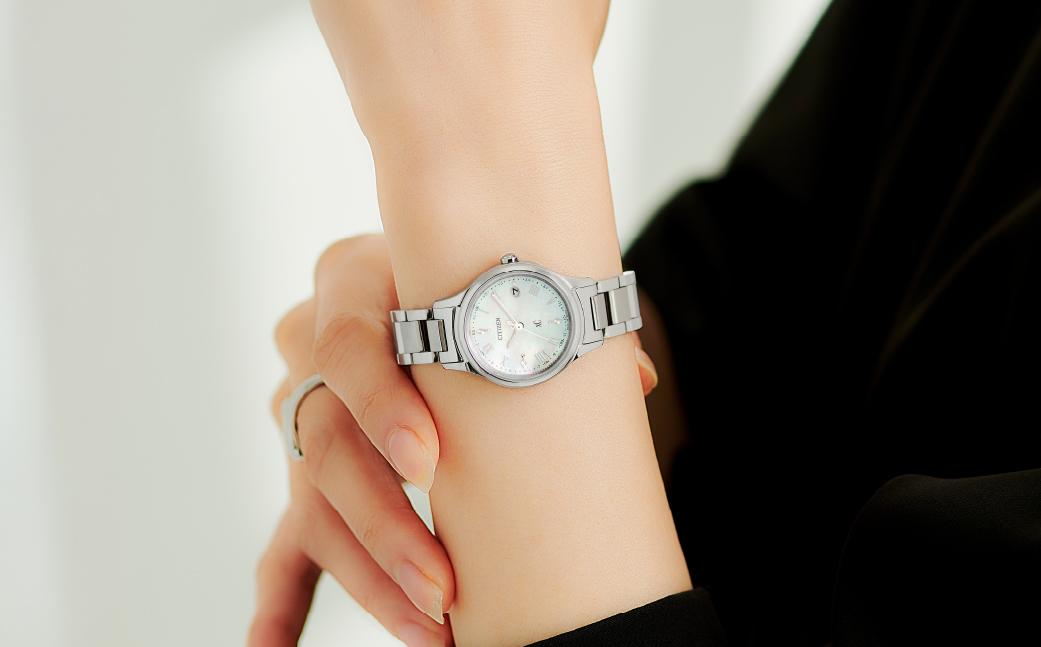 CITIZEN xC ES9490-52D | シチズン citizen クロスシー 腕時計 時計 正規品 レディース ビジネス スーツ カジュアル フォーマル 贈答 贈答用 ギフト プレゼント 母の日 国内製造 国産 電波 ソーラー エコドライブ サファイアガラス チタニウム 防水 埼玉県 所沢市