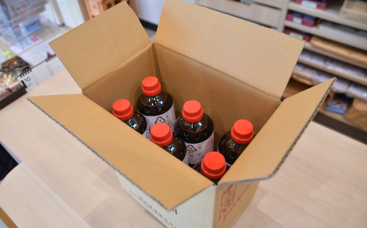 金ヤマホしょうゆ 1L×6本 深井醤油 | 醤油 しょうゆ しょう油 かけしょう油 つけしょう油 大豆 調味料 味付け 料理 冷ややっこ 焼き魚 刺身 おいしい おすすめ 贈答品 深井醤油 埼玉県 所沢市