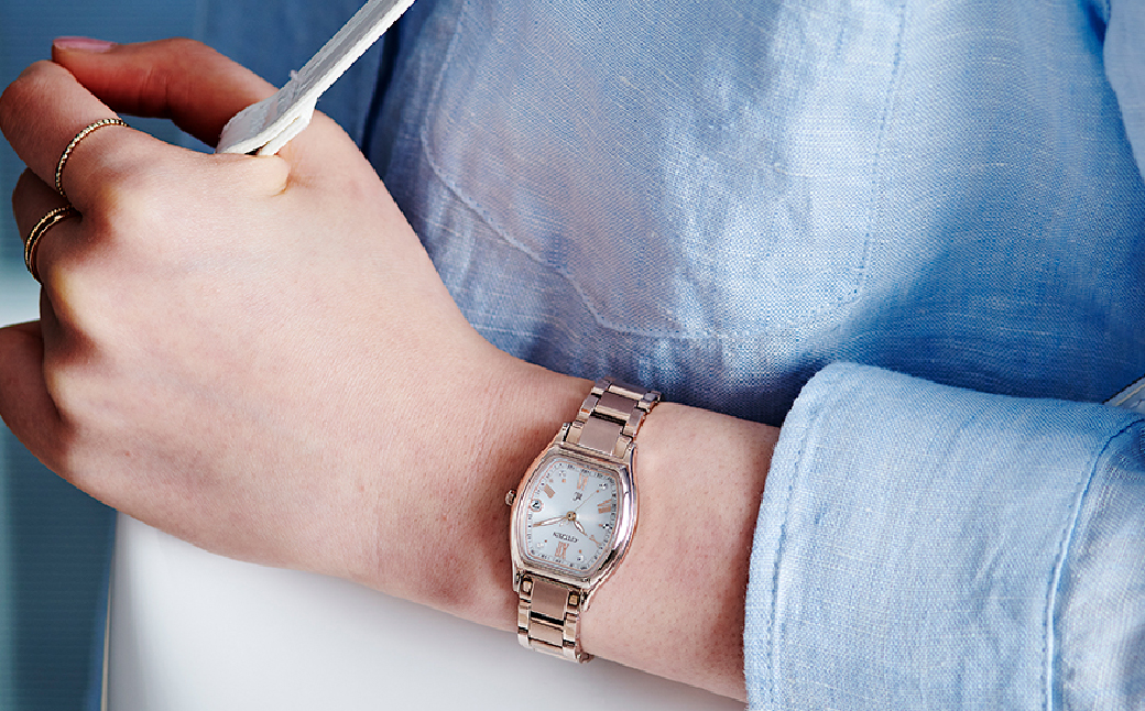 CITIZEN xC basic collection ES9354-69B | シチズン citizen クロスシー腕時計 時計 正規品 レディース ビジネス スーツ カジュアル フォーマル 贈答 贈答用 ギフト プレゼント 母の日 国内製造 国産 電波 ソーラー エコドライブ サファイアガラス チタニウム スーパーチタニウム 5気圧防水 防水 埼玉県 所沢市