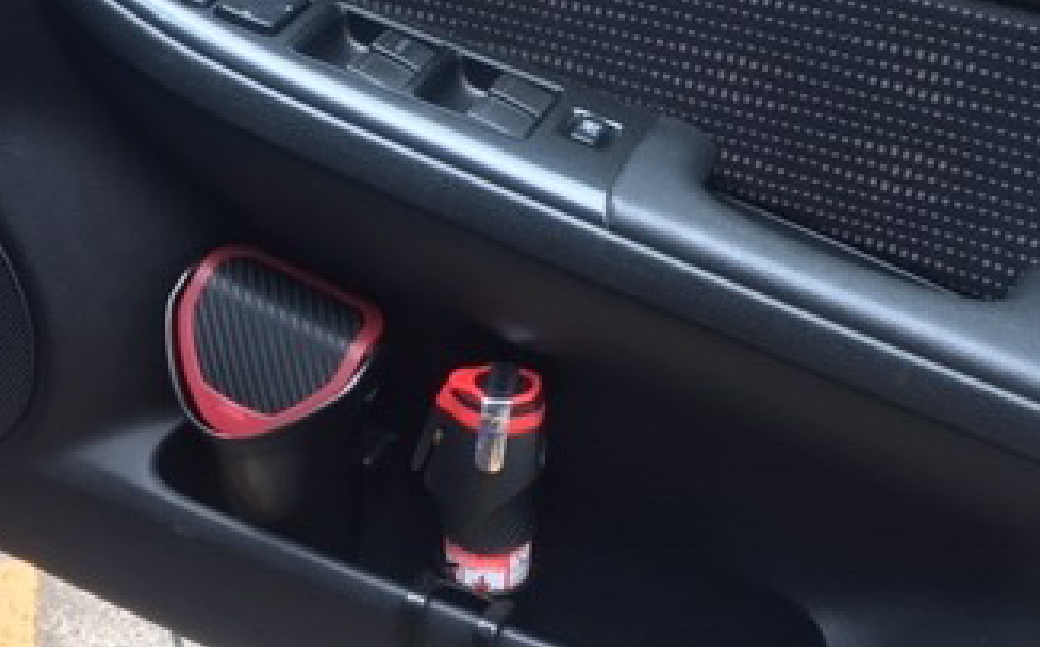 緊急脱出機能付き 小型二酸化炭素消火具 消棒RESCUE YPS-005 | シートベルトカッター ハンマー 自動車用品 サイドガラス 脱出ツール 緊急ツール 車用 安全ハンマー 緊急 防災 非常用 水害 地震 津波 台風 脱出 救出 救助 支援 支援用具 支援ツール 日本製 正規品 多機能 消防 消防RESCUE 消防レスキュー 消棒レスキュー 埼玉県 所沢市