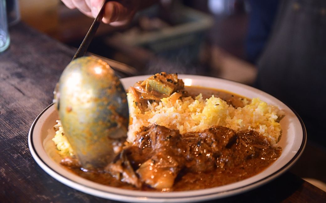 ネゴンボ33監修 所沢牛カレー 200g×5箱セット negombo33 | 中辛 カレー スパイシー レトルト レトルトカレー ビーフカレー スパイスカレー 国産 所沢牛 牛肉 見澤牧場 深井醤油 保存食 常備食 防災 備蓄 ギフト 自宅用 化学調味料不使用 ネゴンボ33 埼玉県 所沢市