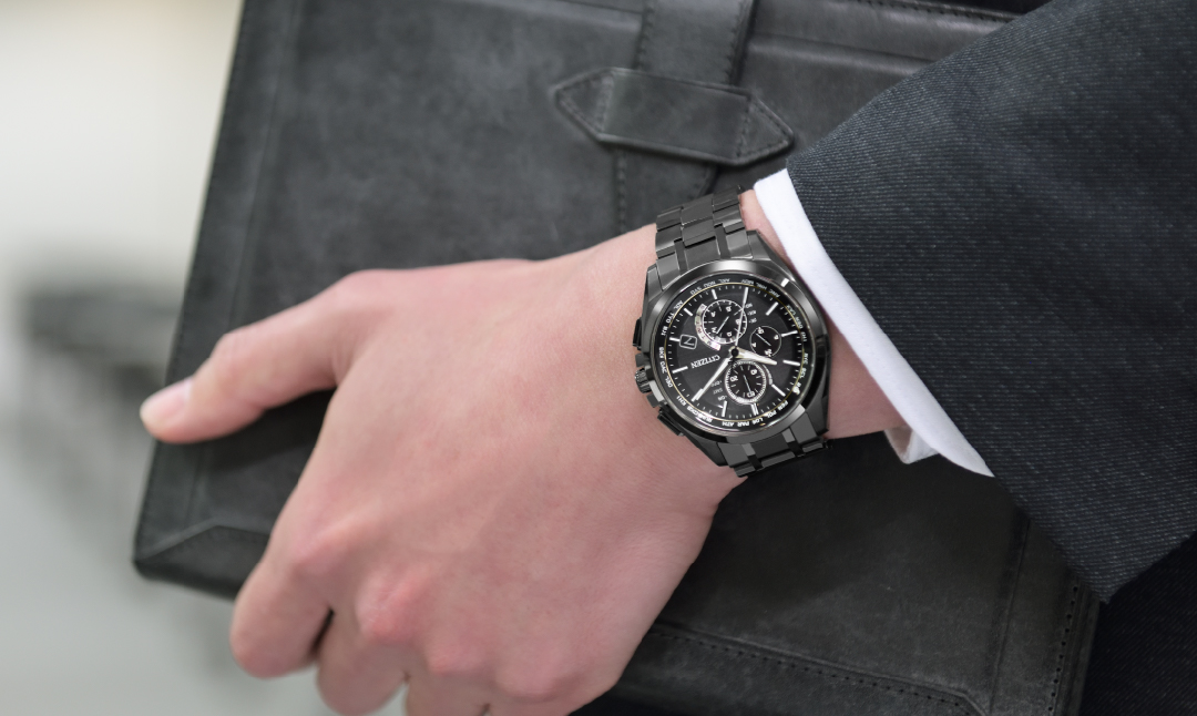 CITIZEN ATTESA AT8044-56E | シチズン citizen アテッサ 腕時計 時計 正規品 メンズ ビジネス スーツ カジュアル フォーマル 贈答 贈答用 ギフト プレゼント 父の日 国内製造 国産 電波 ソーラー エコドライブ サファイアガラス チタニウム スーパーチタニウム 10気圧防水 防水 埼玉県 所沢市