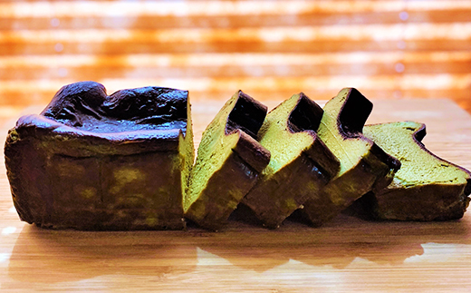 究極の抹茶バスクチーズケーキ