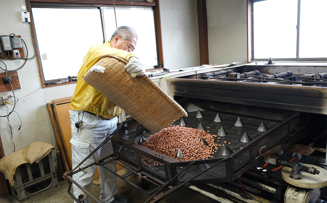 ローストアーモンド 8袋 約74g/袋 計約592g | アーモンド おつまみ ナッツ類 栄養 たんぱく質 食物繊維 無塩 自家焙煎 タンパク質 コレステロール 香ばしい お菓子 コーヒータイム お酒 ギフト プレゼント おすそ分け 贈答用 ネイブルホリコシ 埼玉県 東松山市