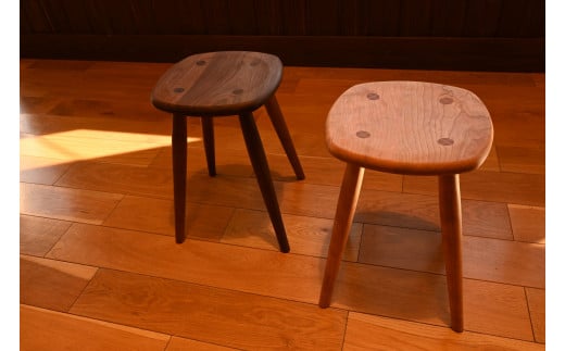 コンパクトスツール　アメリカンチェリー／木製 インテリア 椅子 いす 埼玉県