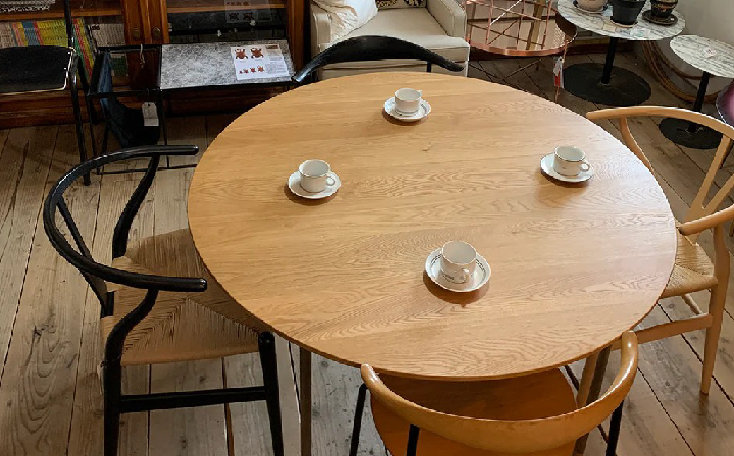 家具 ラウンドテーブル 組立式 Φ1,200×H710(mm) | 机 テーブル ダイニングテーブル 丸テーブル 木製 食卓 リビング インテリア 日本製 3人家族 4人家族 オーク モダン アンティーク ビンテージ おしゃれ ファミリー向け BELLBET 埼玉県 東松山市