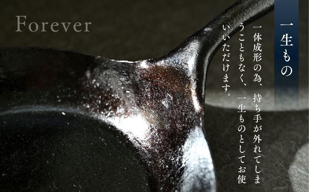 鍛冶職人のフライパン（3L） | フライパン ふらいぱん 鉄フライパン 鉄ふらいぱん 一体型成型フライパン 鉄製 鉄パン 調理器具 キッチン用品 鍛冶職人 鍛冶 職人 料理 調理 使いやすい 手入れしやすい Metal NEKO 埼玉県 狭山市