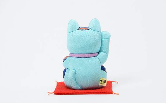 木目込人形（招き猫・風水（中）青） ／ まねきねこ 猫 飾り物 人形 置物 ちりめん 伝統工芸 縁起 開運招福 千客万来 商売繁盛 金運 インテリア プレゼント 雑貨 可愛い 柿沼東光 クールジャパン The Wonder 500 埼玉県 No.179-03