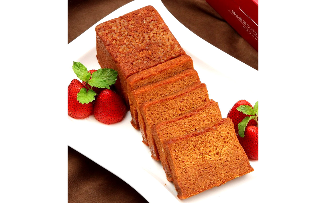 あまりんのかけジャムボトル瓶とあまりんのパウンドケーキセット ／ スイーツ 苺 いちごジャム 無添加ジャム ペクチン不使用 保存料不使用 ストロベリーソース いちごパウンド 焼き菓子 おやつ ティータイム お取り寄せ 埼玉県 No.347