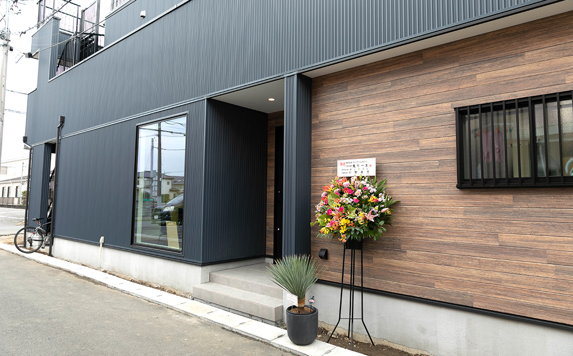 フルオーダー食器棚　30000円相当【※お申し込みの前に事前相談・連絡が必要です※】【※関東エリアのみの返礼品です※】 ／ 食器棚 オーダー フルオーダー カップボード キッチン収納 サイズオーダー 造作風収納 新築収納 リフォーム収納 北欧 ナチュラルデザイン 大容量収納 家事動線 キッチン家具 オーダー家具 収納棚 カスタム家具 国産家具 埼玉県 No.358