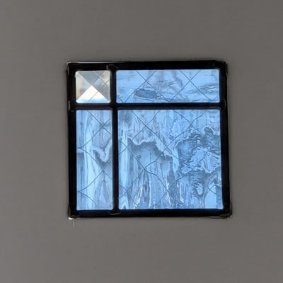 ステンドグラスの小さなパネル(四角・ブルー)【1680294】