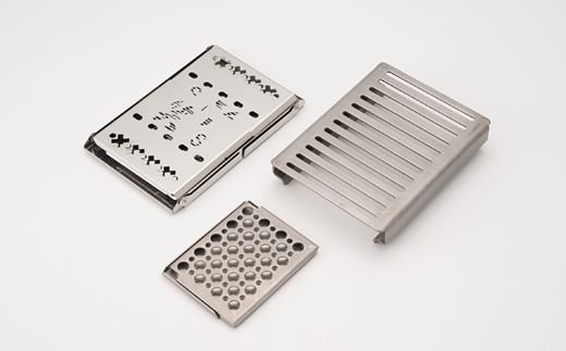 笑's コンパクト焚き火グリルB-6君 3点セット(B6君/専用ハードロストル/グリルプレート)【1573694】